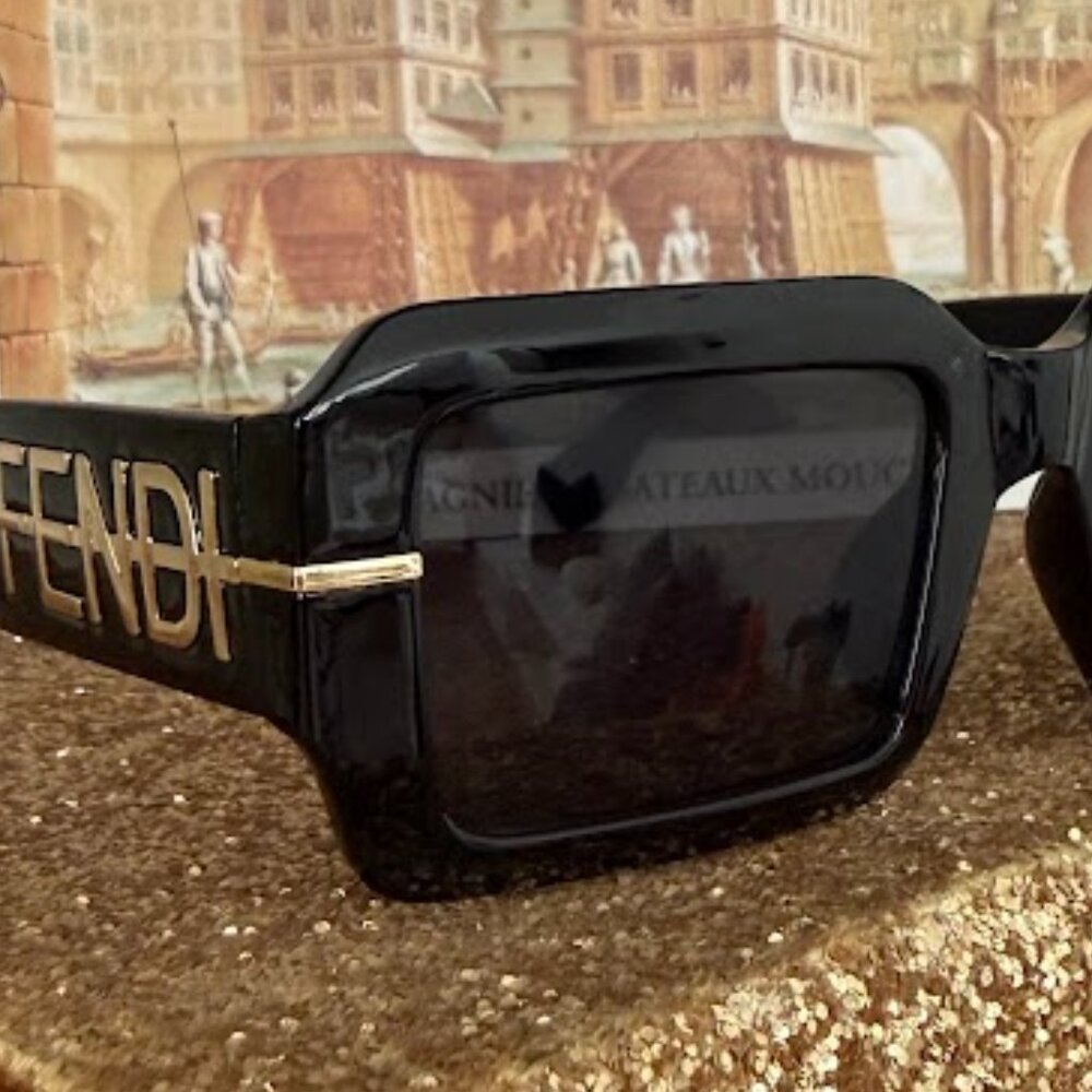 Black Oversized Square Sunglasses Gold Logo Accent Statement Frame - Picture 4 of 7
